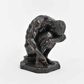 Sculptuur Crouching man