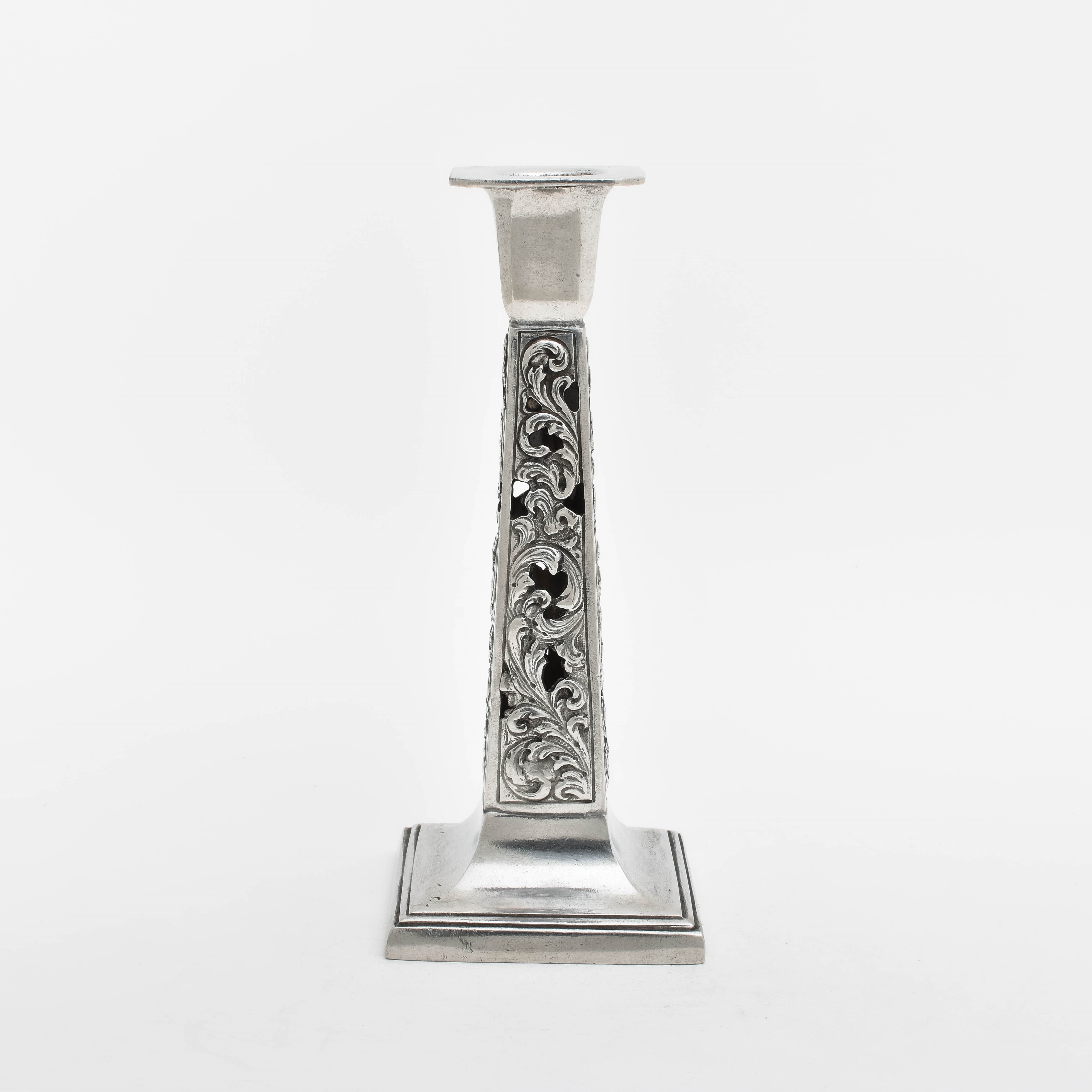 Opengewerkte Kandelaar Acanthus