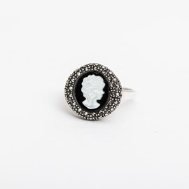 Ring Cameo