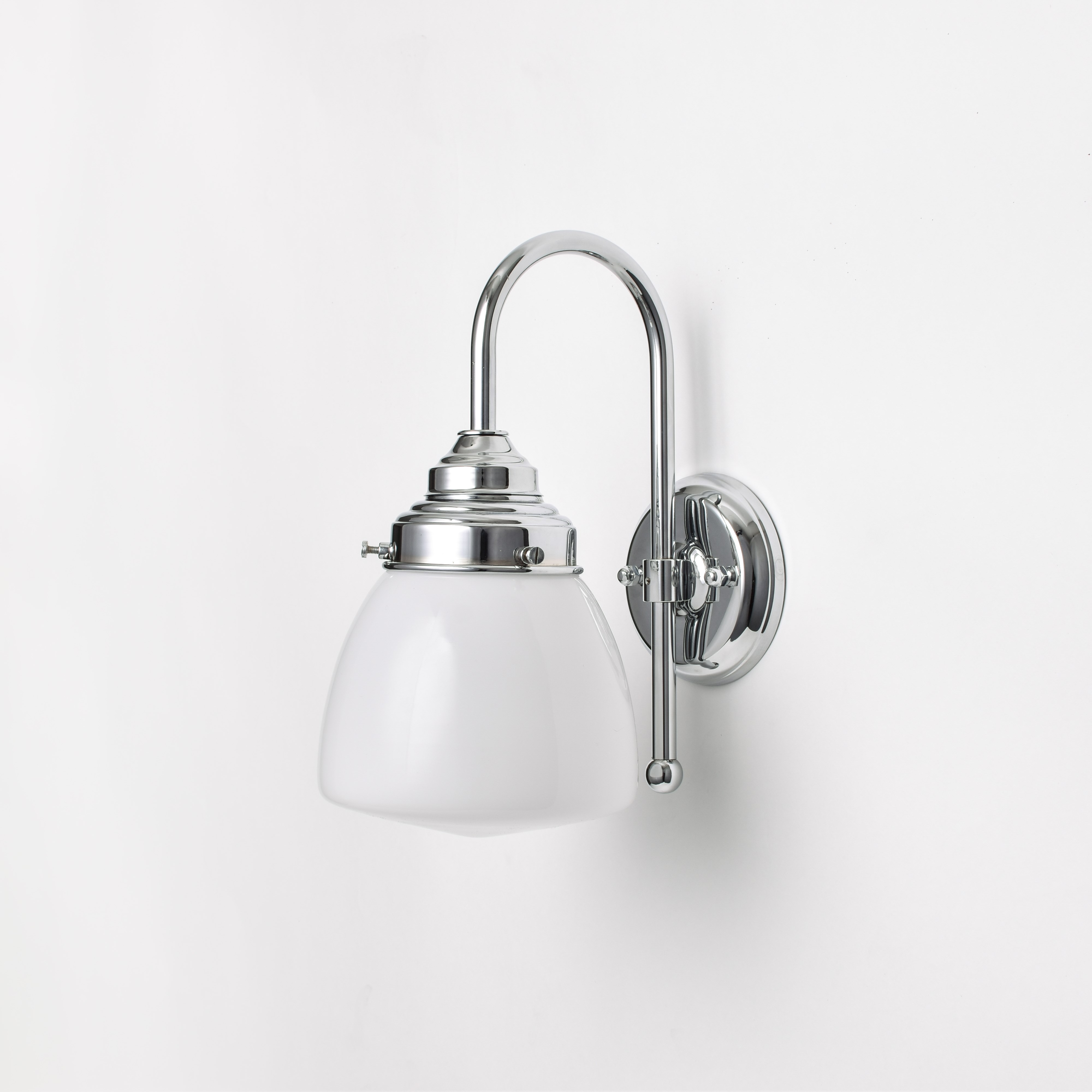 Wandlamp Schoolbol Small Meander Chroom