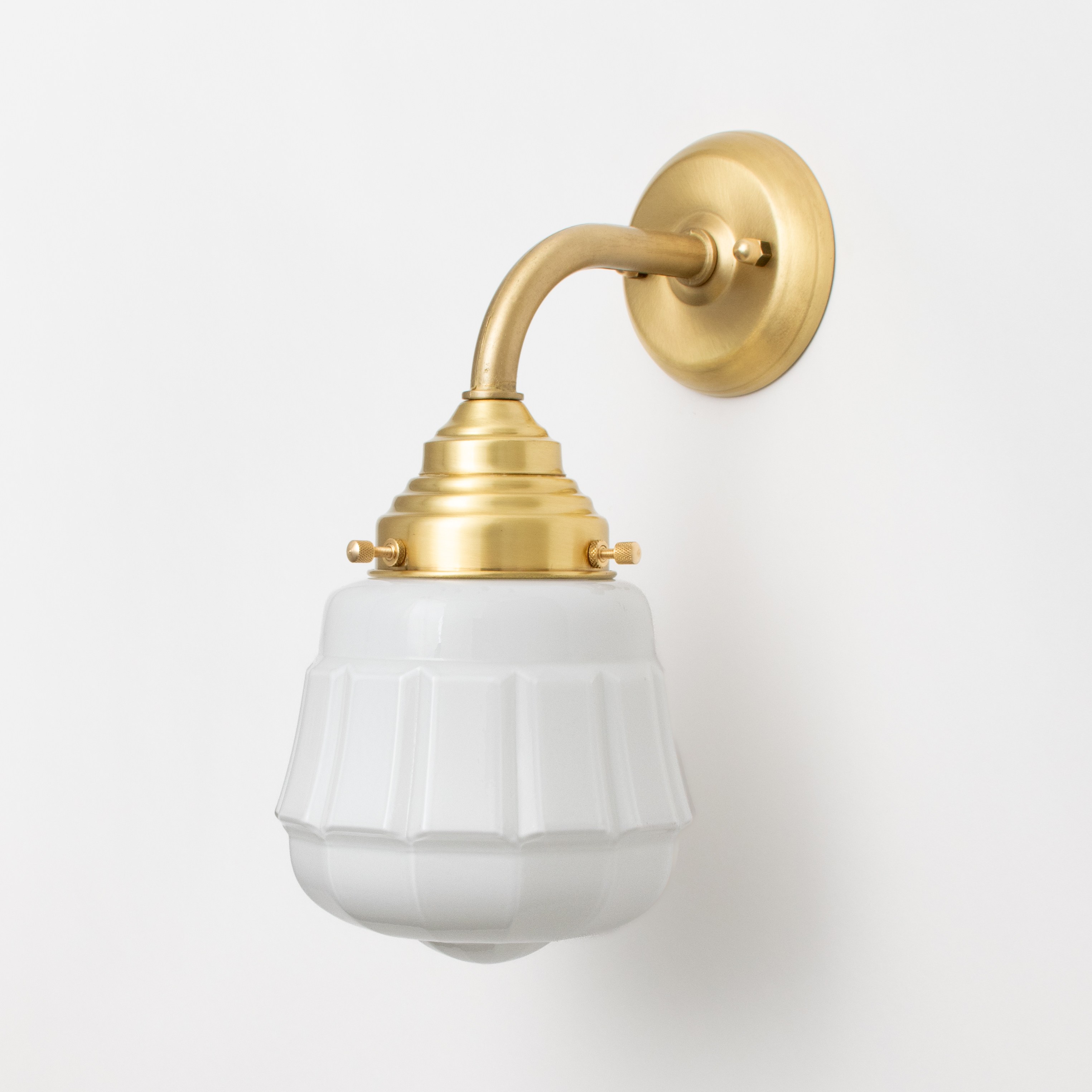 Wandlamp Cadence Curve Messing