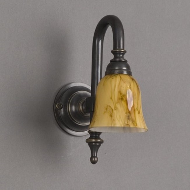 Badkamer wandlamp Bell Kleine boog met open, marmeren glaskap en brons armatuur