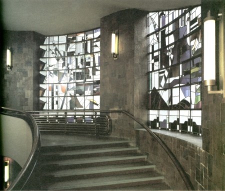 Het trappenhuis van het Unilever-gebouw te Rotterdam in 1930