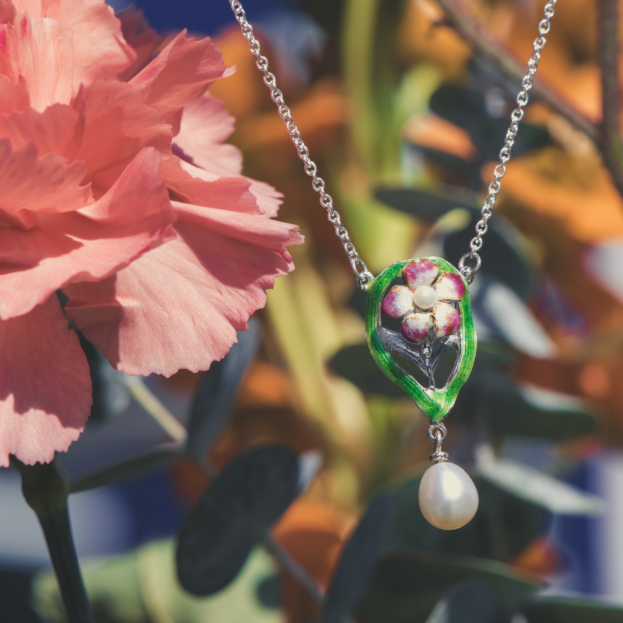Collier Emaille Damast
