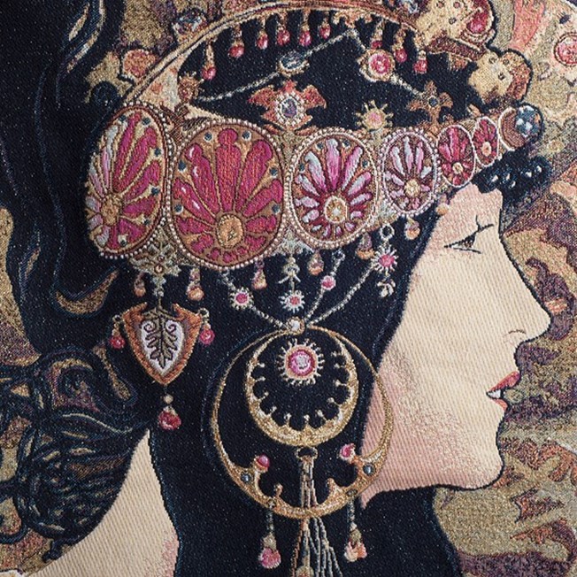 Detail Wandkleed Mucha - De Brunette